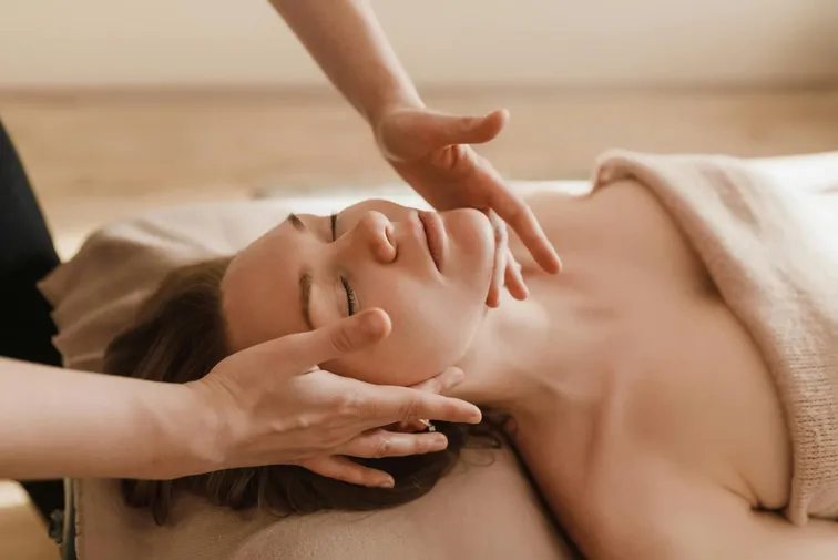 Face Massage treatment room